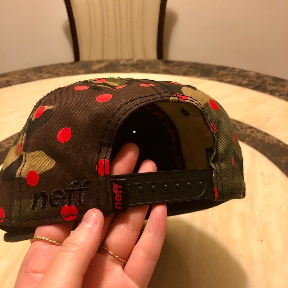 ✨3 for 60✨New Neff Hat - Picture 4 of 5